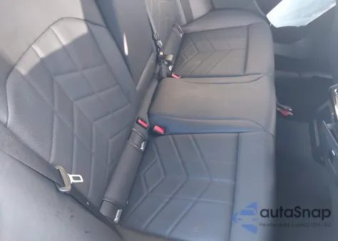 2024 BMW 530I xDrive z USA, uszkodzony, nr VIN WBA53FJ07RCS70432